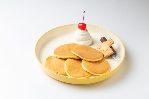熱海プリンで唯一お食事メニューを提供する『熱海プリン食堂』が、メニューをリニューアル！2026年6月24日(水)から「かばさんバーガー」などワンプレートメニューが続々新登場！