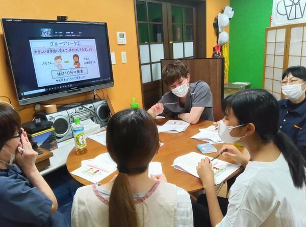 やさしい日本語で外国人職員との相互理解を促進　日本教育クリエイトが介護現場向け受け入れ研修を実施