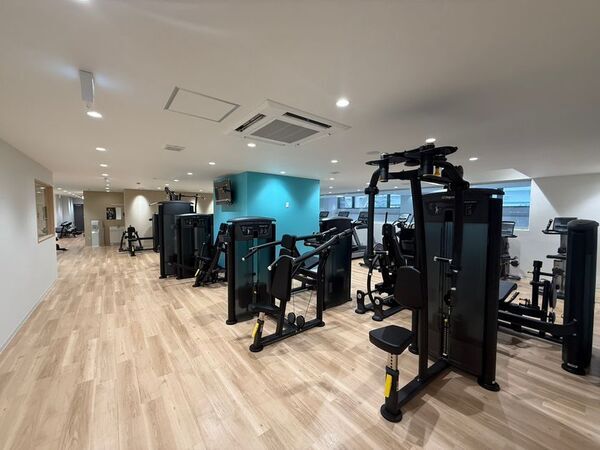 「スマートフィット100 横浜平沼橋店」グランドオープン　～「ジムは続かない」という業界課題に、人が伴走する仕組みで挑む24時間ジム～