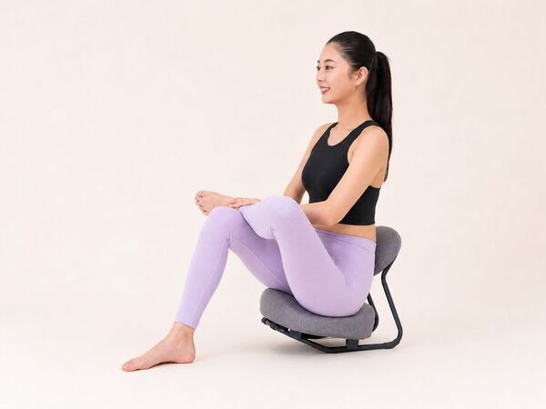 楽天No.1で7冠達成！人気の「リストレッチ 開脚チェア」に新色ブラウン登場