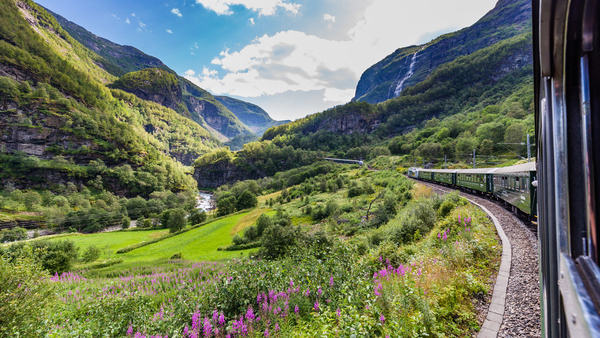 乗ってみたい海外の鉄道・列車ランキング～氷河特急などのスイスが上位を独占！阪急交通社が公開～