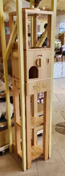 【天王寺動物園×IKONIH】森の恵みを未来につなぐホッキョクグマ「ホウちゃん」の「めじるし木ーホルダー」を発売！