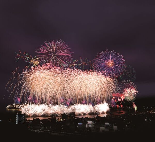 伊東温泉海の花火大会　今年は伊豆最多の15回実施！7/24～8/29の期間、最大4夜連続開催