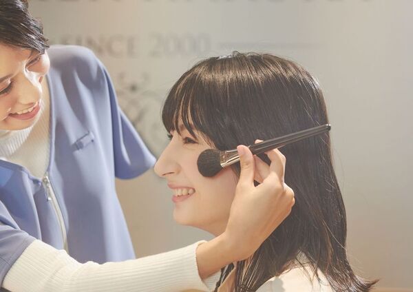 JR品川駅から徒歩1分！ヘアメイク・眉カット・まつげパーマ・ネイルサービスを提供する『アトリエはるか ウィング高輪店』が7/16(木)オープン！