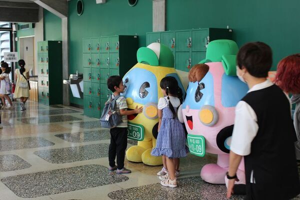 エコサイエンスマジックショーや、アニメ 鬼滅の刃 バラエティショーも開催！親子で笑って、学べる、楽しいプログラムが大集結『第40回交通安全こどもショー』