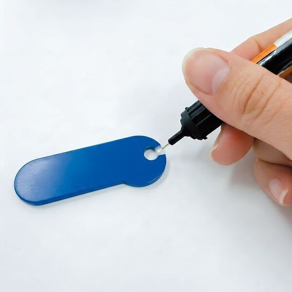 極細ニードルチップ採用の液体プラスチック「UV Bondy mini」新発売。