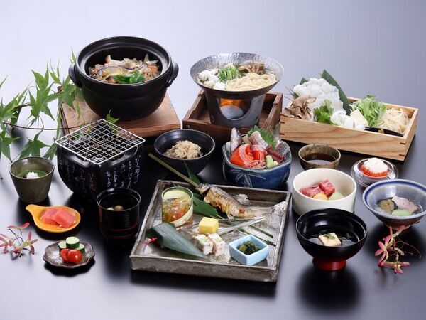 【愛犬と泊まれる古民家リトリート　赤城山 - 懐 - 】夏の味覚を贅沢に味わう会席コースと、愛犬との絆を深める記念日プランが新登場！