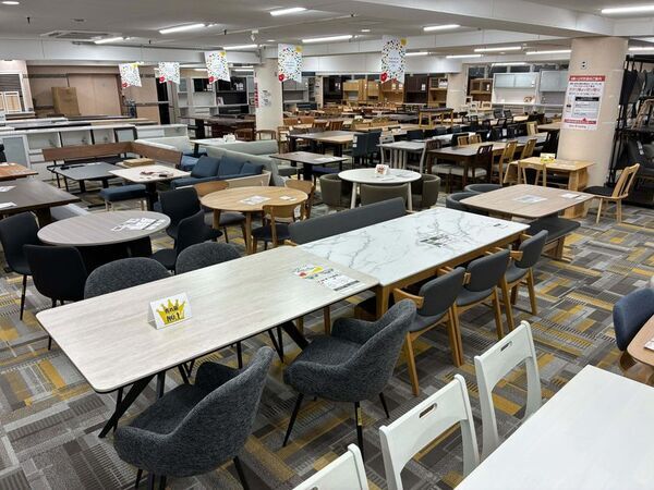 アウトレット家具専門店「プラスリビング 岐阜店」売り場を刷新し7/18にリニューアルオープン