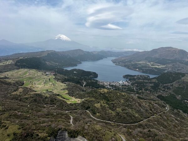 富士山・湘南・都心の夜景を50分間でフライト　みなとみらい発ヘリ遊覧に新コースが登場