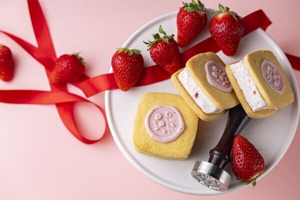 ＜いちご専門店の道の駅 いちごBonBon＞　新定番お土産スイーツ、厚さ約3cmの贅沢「ベリーバターサンド」を新発売！さらに8月は夏×いちごを楽しむ「サマーベリーフェスティバル」を開催！