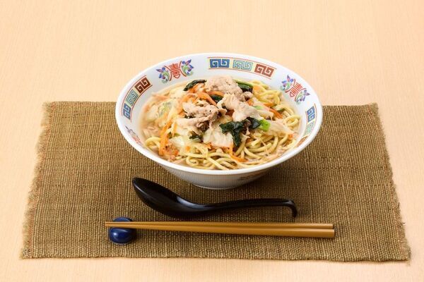 糖質40％オフ麺でも、ラーメンの満足感を　管理栄養士監修「オヒカエメン」7月30日発売　1食300kcal以下・1日の1/3量の野菜・塩分3.3g以下を実現