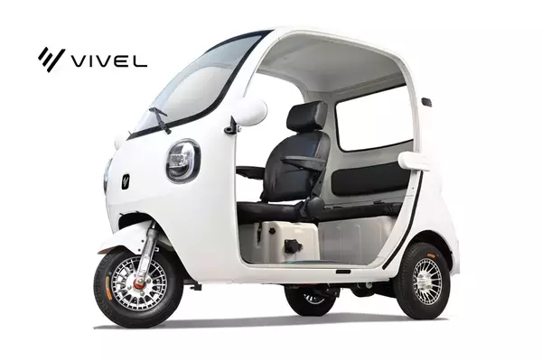 株式会社バブル、伊勢原市へ3人乗りEVトゥクトゥク「VIVEL COCO」を寄贈