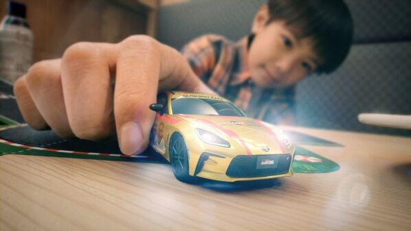 『FUNBOO(ファンブー)』が、スシローとGAZOO Racing初コラボキャンペーンに登場　全国のスシロー店舗でGR 4車種のFUNBOO(ミニカー)付きメニューが展開されます