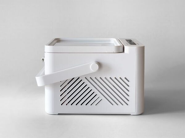 CDを「買う推し活」から「朝・昼・夜に聴く推し活」へ　充電式CDクロックラジオ「CD-CLR4J」を本日8月18日発売