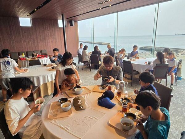 学童ホテル×神戸マツダが挑む、新しい地域共創プロジェクト始動　連携第一弾「未来のクルマ博士になろう！」を8/22(土)に開催