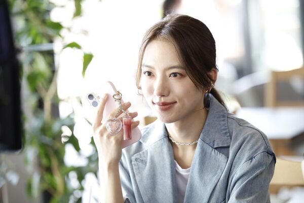 川口春奈さん×清原果耶さん出演の新TV-CM「HOME SWEET Qoo10」篇が8月25日(火)より全国で放映開始