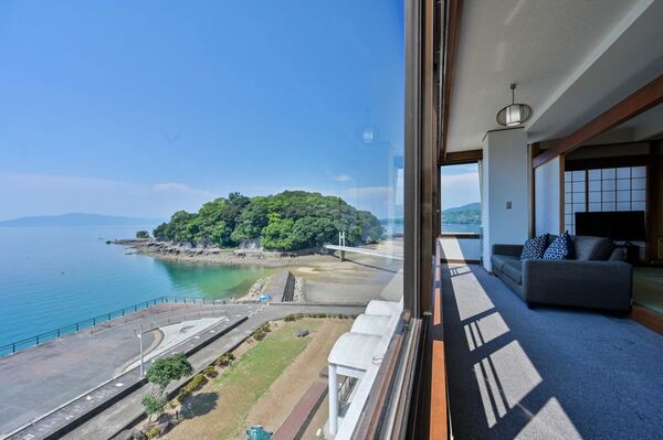 湯の児温泉 海と夕やけ、「でかくっか水俣キャンペーン」に参加　9/19～10/15の宿泊予約で最大10,000円の宿泊補助　さらに1泊につき1,000円分のお買い物チケットもプレゼント　8/28より予約受付開始