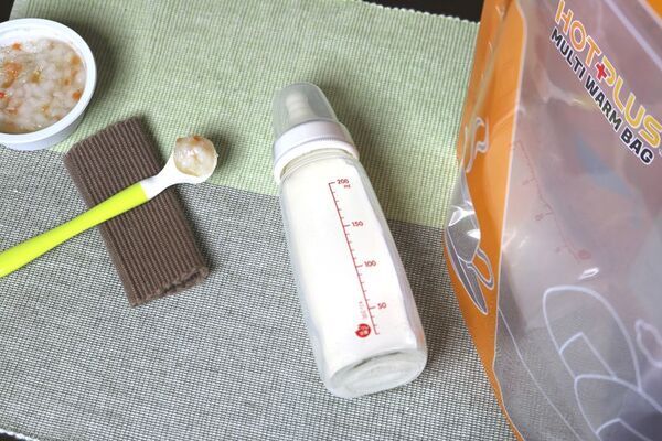 災害時のミルク・離乳食を火・電気・ガス不要で加温　山本商事、加熱キット「HOTPLUS」を「保育博2026」に初出展