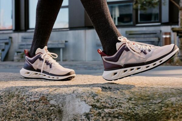 「履いただけで、快適さはわかるのか？」ECCO、“歩いてから選ぶ”体験「ECCO Walks」をスタート