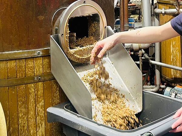 アグリ王、ビールでイチゴが育つ！？新たな資源循環を実現