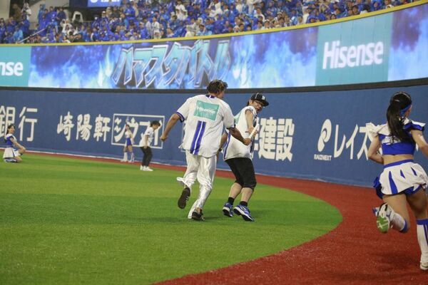 中日ドラゴンズ戦で「ハイセンス 大画面テレビ DAY」を開催　相川七瀬が始球式に登場！惜しくも2年連続のノーバン投球ならず