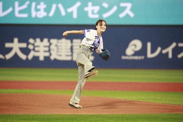 中日ドラゴンズ戦で「ハイセンス 大画面テレビ DAY」を開催　相川七瀬が始球式に登場！惜しくも2年連続のノーバン投球ならず