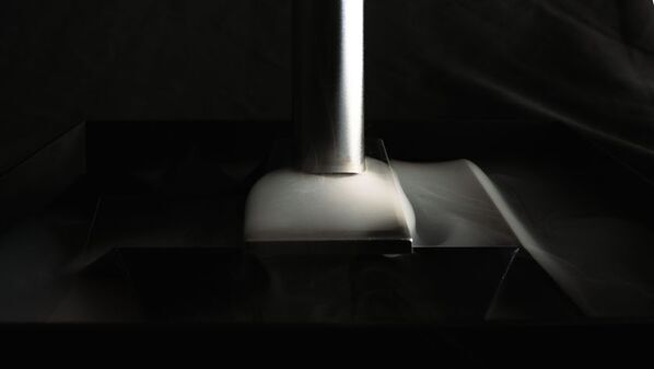 煙が下へ流れる“没入型香炉”「UNKAI｜雲海」Makuakeにて、専用プロダクトセットのプロジェクト開始