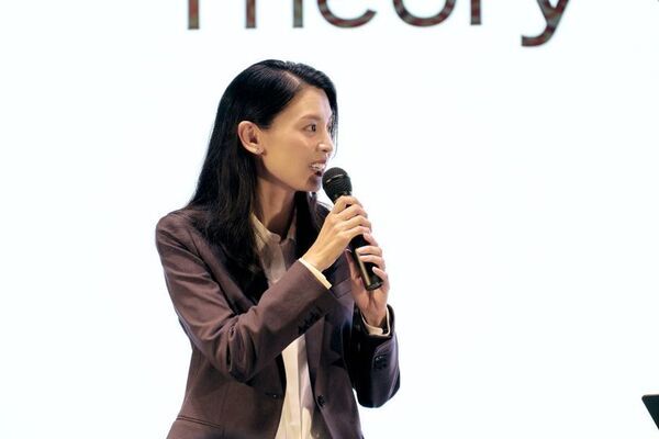 Theory×NewMe、申 真衣さんが語る「自信は持つと決めるもの」トークイベント動画を公開