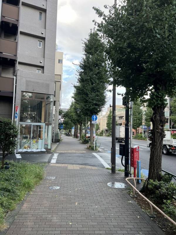 東京・目黒通りの歩道が48時間だけ約100店舗の「マルシェ通り」に変わる　「第16回目黒マルシェ」10/31・11/1開催