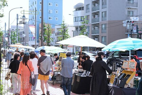 東京・目黒通りの歩道が48時間だけ約100店舗の「マルシェ通り」に変わる　「第16回目黒マルシェ」10/31・11/1開催