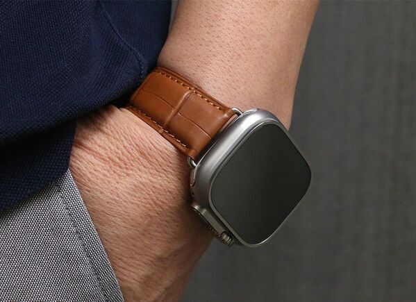 Apple Watch用バンド専門ブランド「KUROCURRANT(クロカラント)」最上位ライン「Prestige コレクション」第4弾として高級腕時計ベルトを代表とする素材、アリゲーターレザーを使用した「Prestige ALLIGATOR(プレステージ アリゲーター)」を9月17日に発売