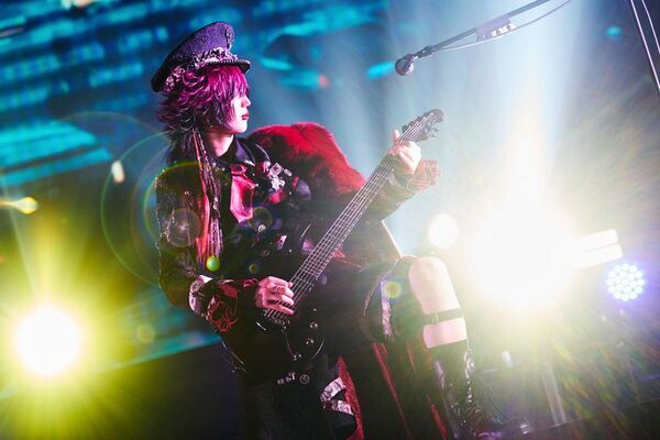 【ライヴレポート】Royz、初の日本武道館単独公演を開催！新たなワンマンツアー＆「ROAD TO ARENA」となる“Capture II”を発表、「共に生きよう、共に歩もう」