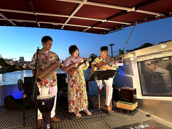 大阪のEV(電気)船で船上ビアホールを10月22日に開催　30名限定、ジャズの生演奏と夜景を楽しむ