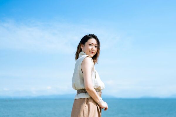 岡山県里庄町出身のシンガーソングライター 千里-chisato-が、2026年11月に17曲を収録したフルアルバムを7年ぶりにリリース！！
