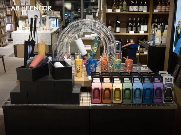 つくる、選ぶ、自分のボトル。話題のデザインブランド「LAB HEENOOR」、日本初のフェアを代官山 蔦屋書店にて9/30(水)まで開催