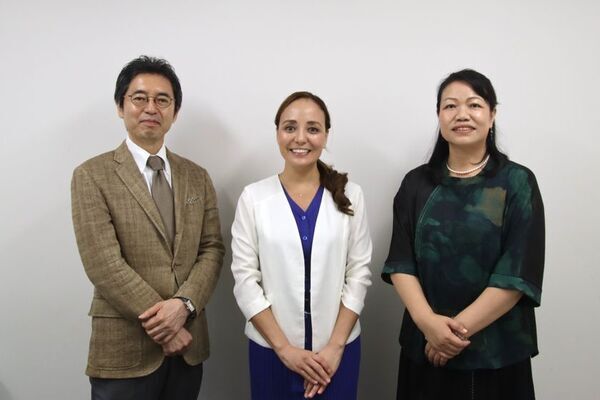 石原新菜先生を迎え「中医薬の日」記念イベントを開催　大阪で講演や体質チェックを実施