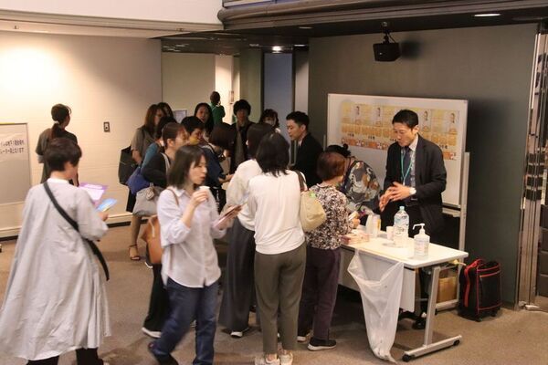 石原新菜先生を迎え「中医薬の日」記念イベントを開催　大阪で講演や体質チェックを実施
