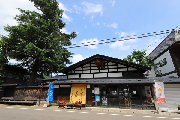 酒蔵やワイナリーなどで人気の都道府県ランキング～山梨県や新潟県を抑えた1位はどこ？阪急交通社が調査～