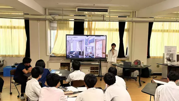 「脱グレージュ」に高校生が挑戦！オーダーカーテンのジアスが地元・大宮科学技術高校で産学連携授業を実施