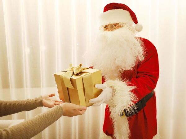 リーベルホテル大阪、サンタがお部屋にプレゼントを届けてくれる！クリスマス宿泊プランやクリスマスビュッフェが登場！