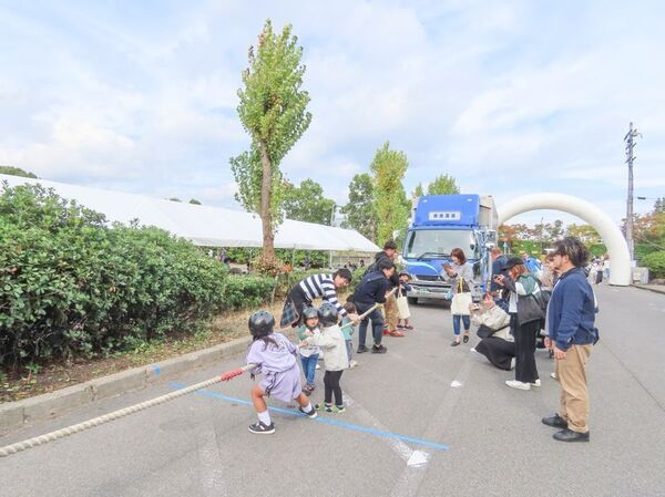 〈入場無料・昨年度来場者6,000人規模！〉仮面ライダーマイスも登場！第11回滋賀県交通安全フェアが11/1(日)開催！
