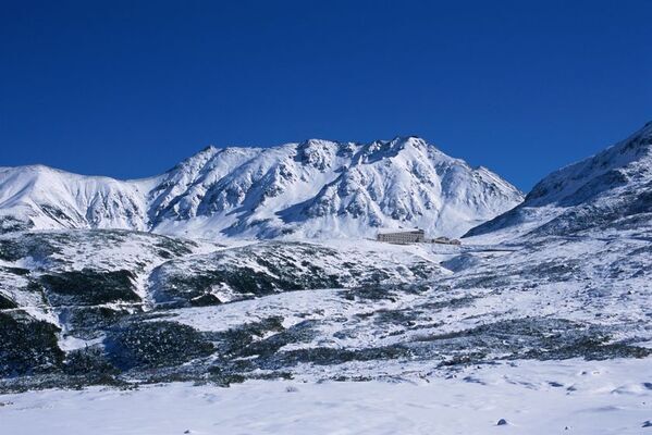 立山黒部アルペンルート、11月の新雪の絶景をお得に楽しめる　【全線開業55周年特別企画】ゆきたび早割WEBきっぷ販売中！