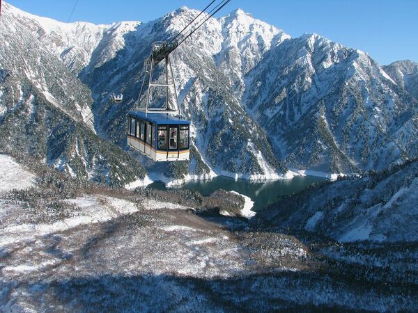 立山黒部アルペンルート、11月の新雪の絶景をお得に楽しめる　【全線開業55周年特別企画】ゆきたび早割WEBきっぷ販売中！