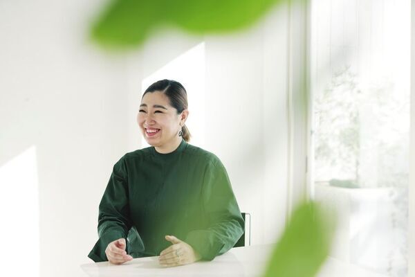 日本人唯一のファイナリストが世界の頂点へ-二本柳志津香、フランス国際フラワーコンクール「CHALLENGE PIVERDIE 2026」プロ部門グランプリ受賞