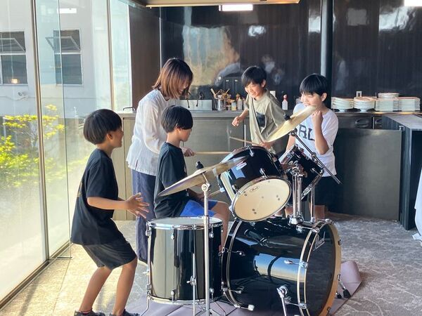 若者の提言を「聞く」で終わらせない。未来を事業にするCFO制度　16歳CFOのアイデアが、1年後「学童ホテル」として社会実装へ　若者の提言を“本当に事業にする”ホロニック、第4期CFOを募集　次なるテーマは「AIに選ばれるだけじゃない。人に“推されるホテル”」