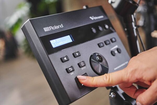 初心者やドラム演奏を再開したい方に最適　自宅での練習を続けやすい電子ドラム2機種を発売