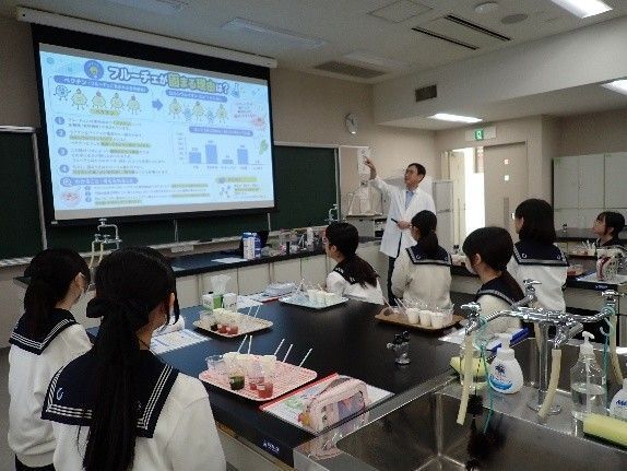 土曜日、学校は「学びのハブ」になる　生徒が自ら講座を選ぶ体験プログラム「ツナグヒ」開始