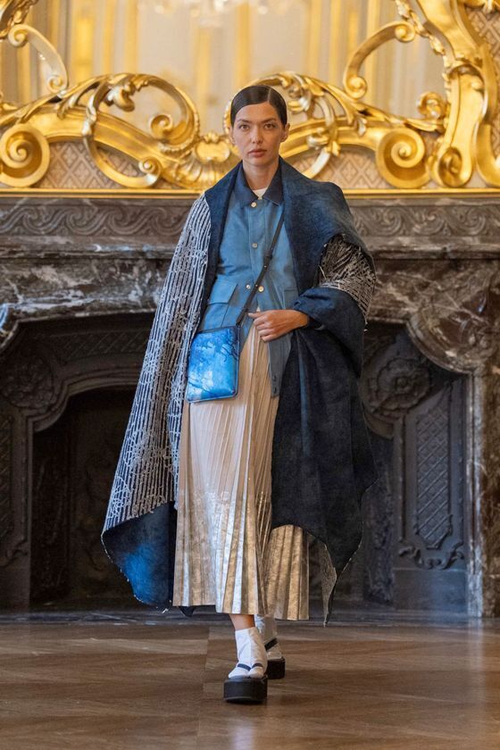 京都の伝統技法を施したレザーの羽織がパリへ　KYOTO Leather、ショーで全8ルックを披露