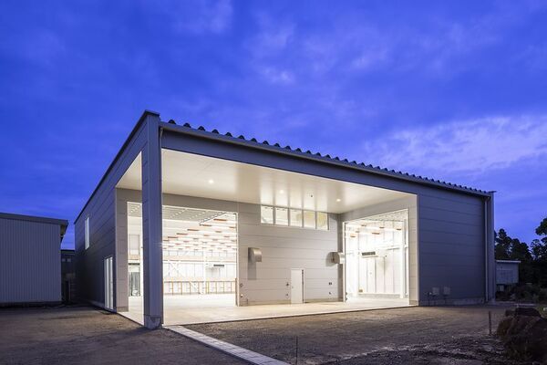 倒産の危機を越え、国際デザイン賞受賞、海外展開、創業60周年へ　アルミ製額縁メーカー・アルナの社長がFM NACK5に4日間出演