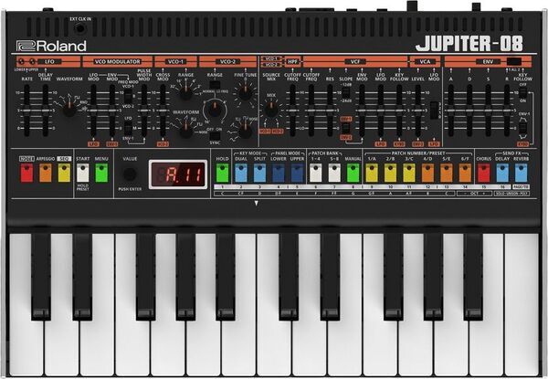 「JUPITER-8」を継承したモデルとオリジナル設計の新モデル。「Roland Boutiqueシリーズ」2機種を発売